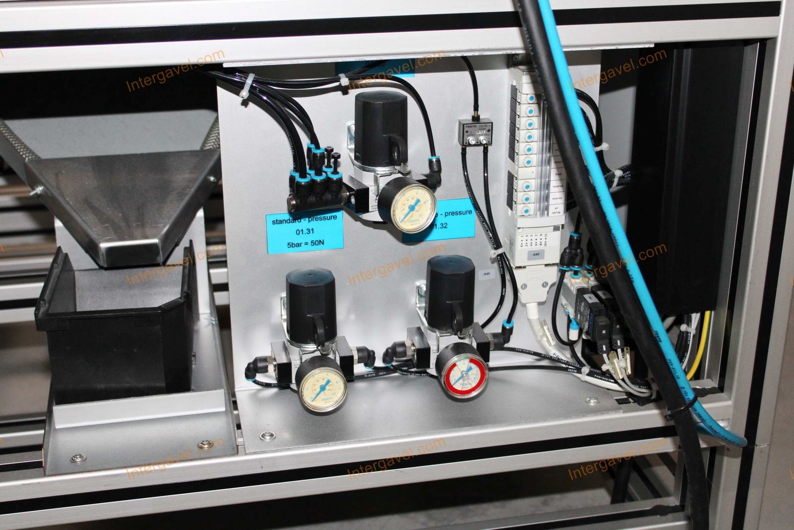 Bontott szerelő célgép 22