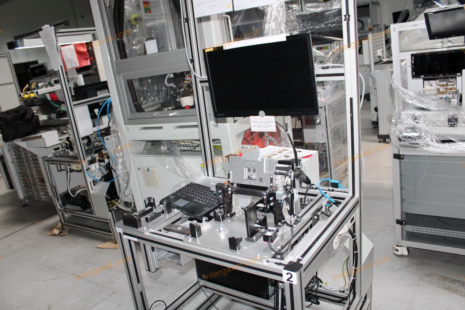 Bontott szerelő munkahely 3