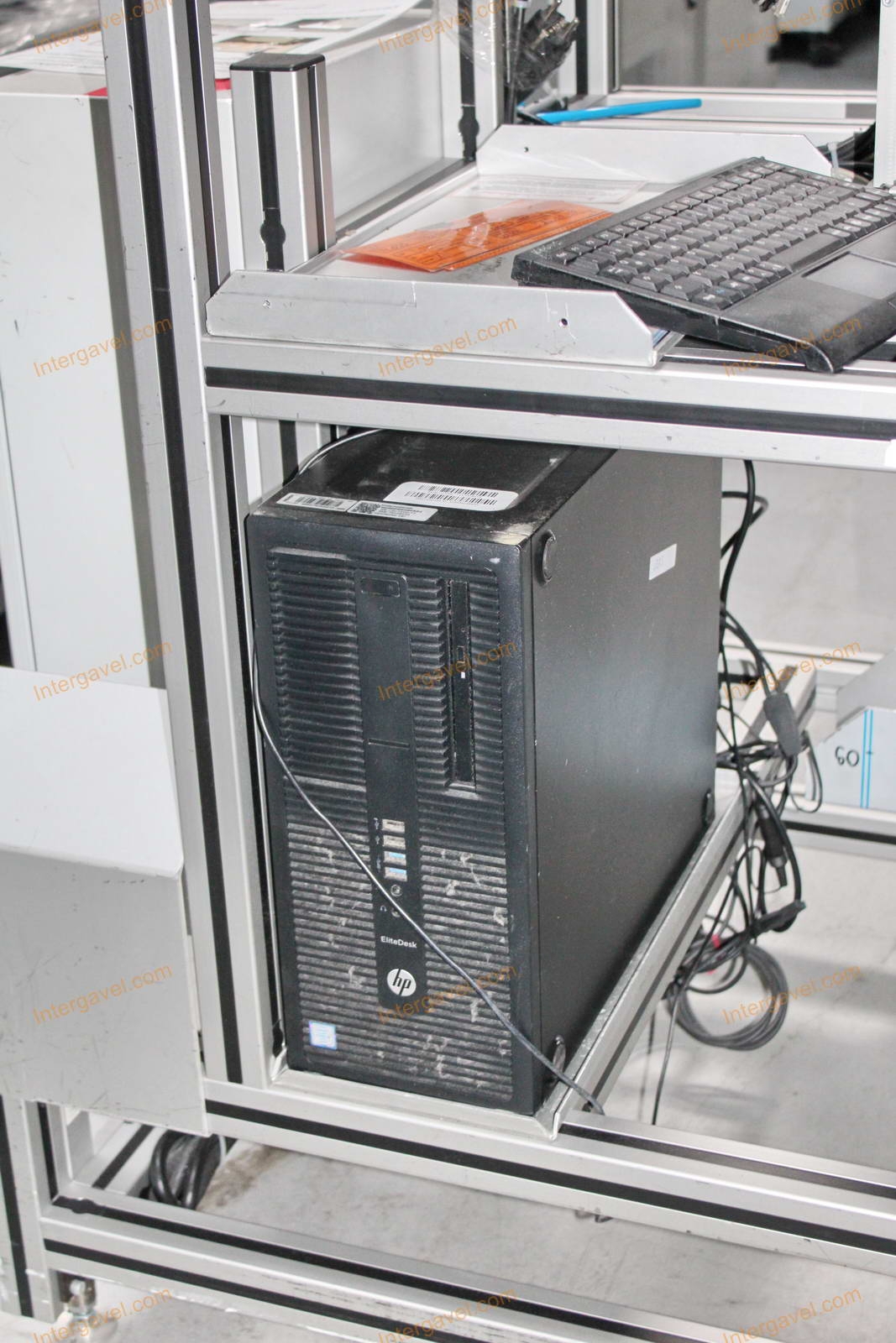 Bontott szerelő munkahely 11