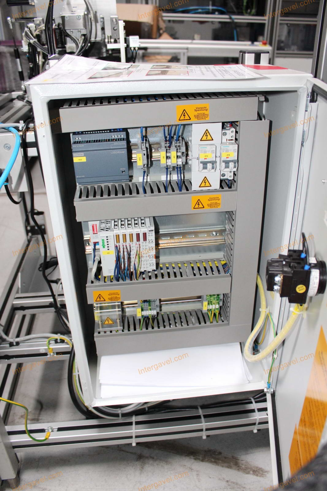 Bontott szerelő munkahely 16