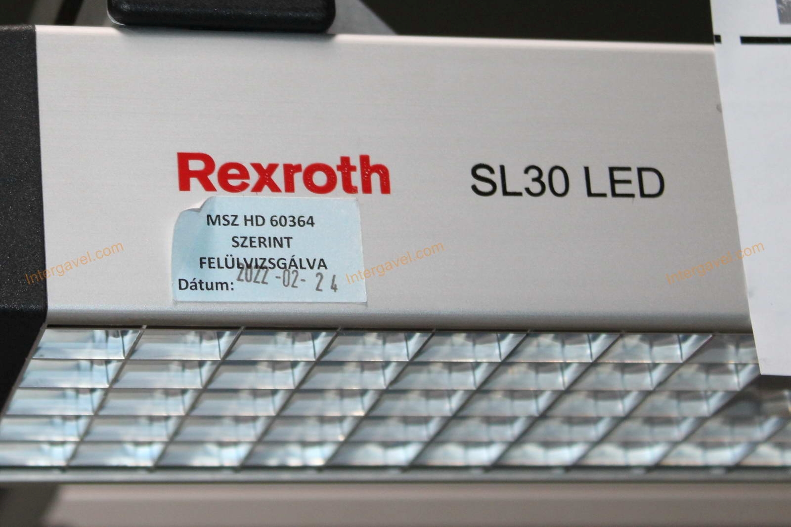 Bontott szerelő munkahely 4