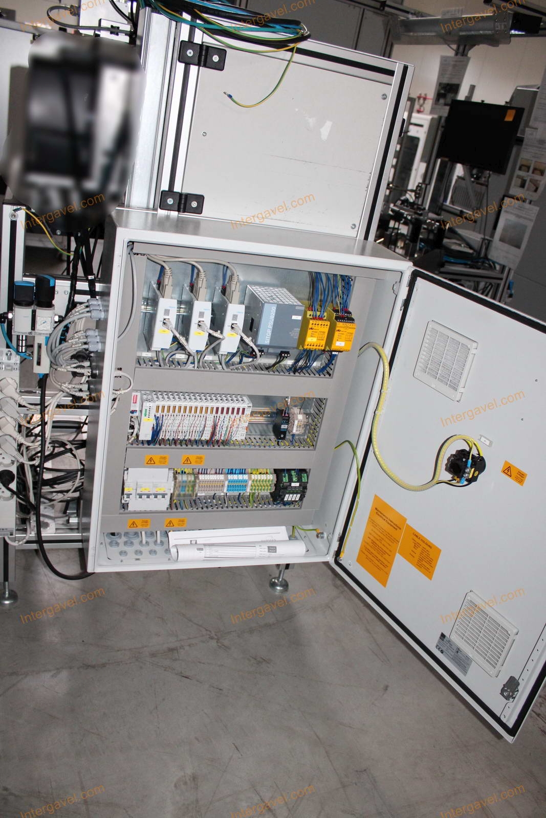 Bontott teszt munkahely 6