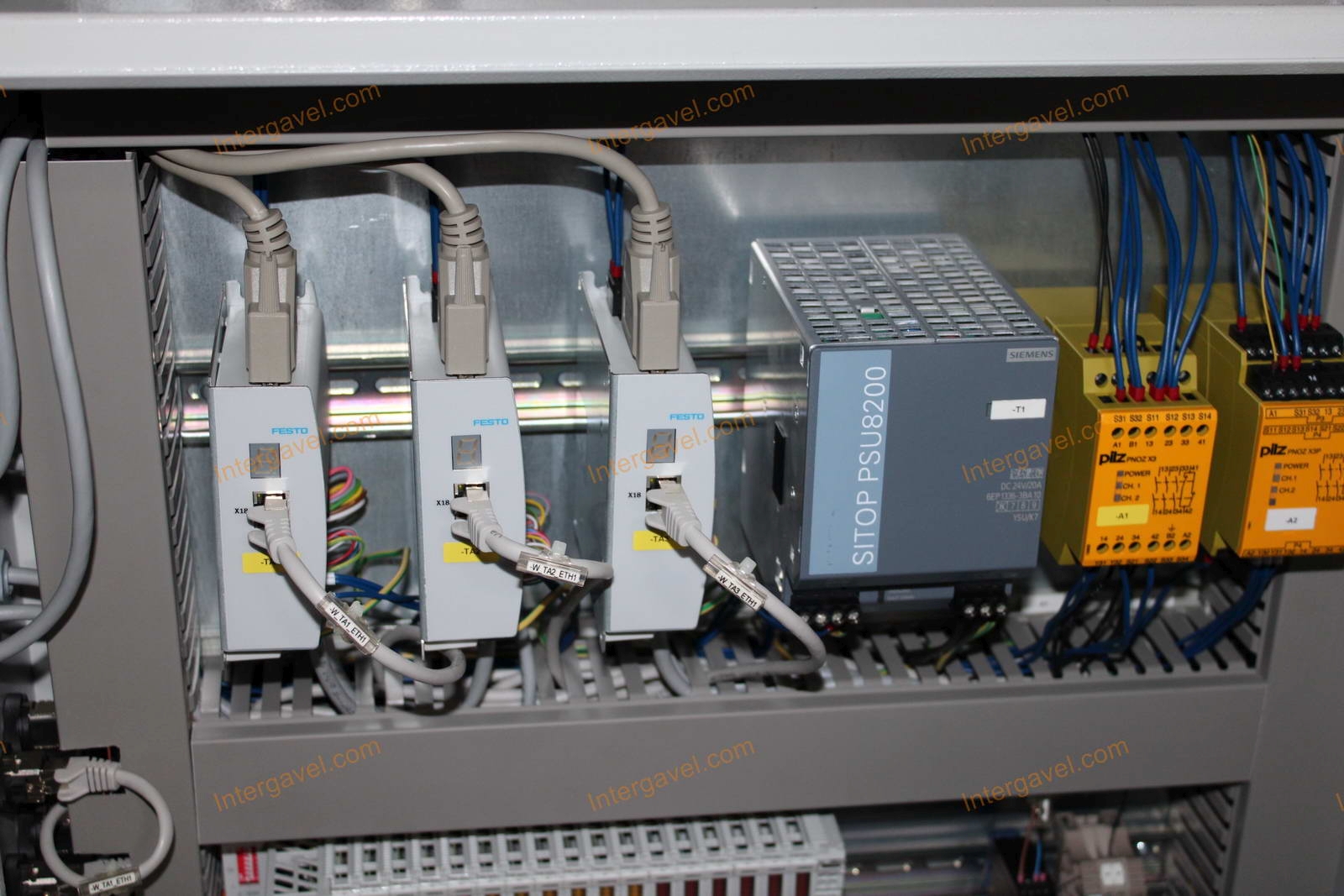 Bontott teszt munkahely 7