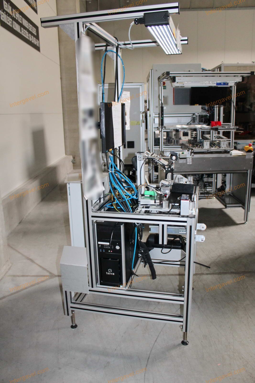 Bontott szerelő munkahely 3