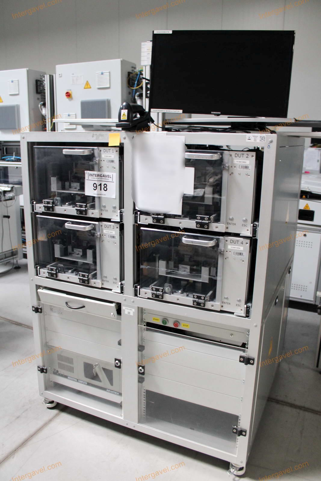 Bontott teszt szekrény