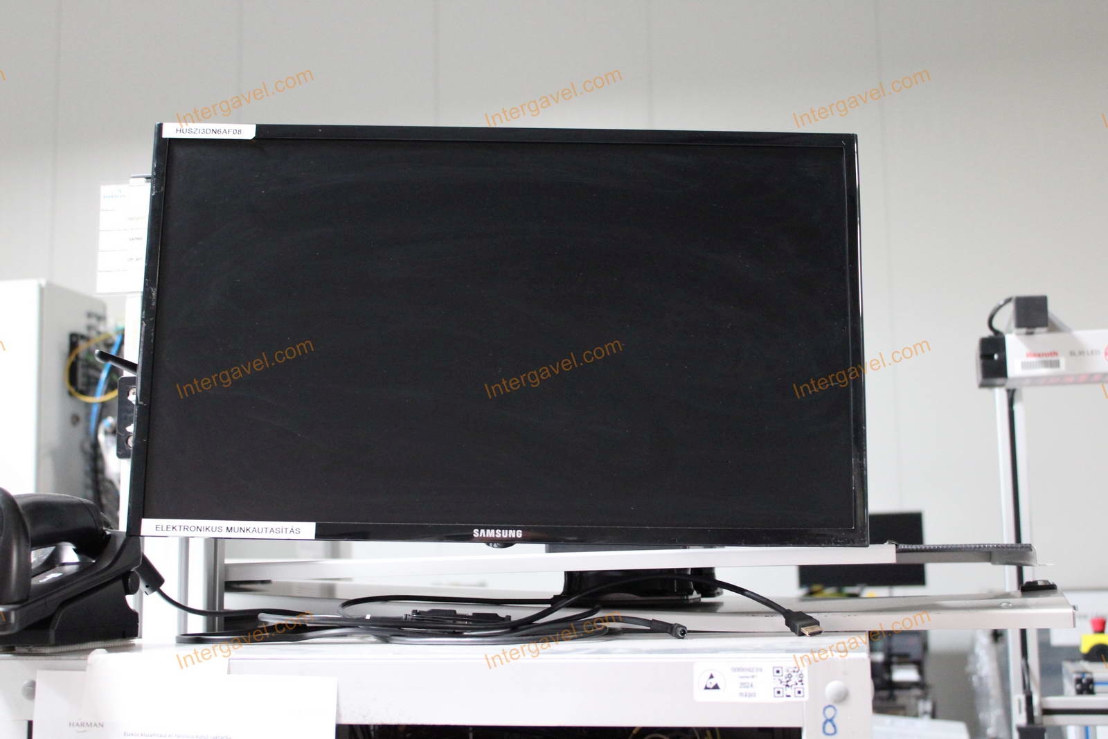 Bontott teszt szekrény 2