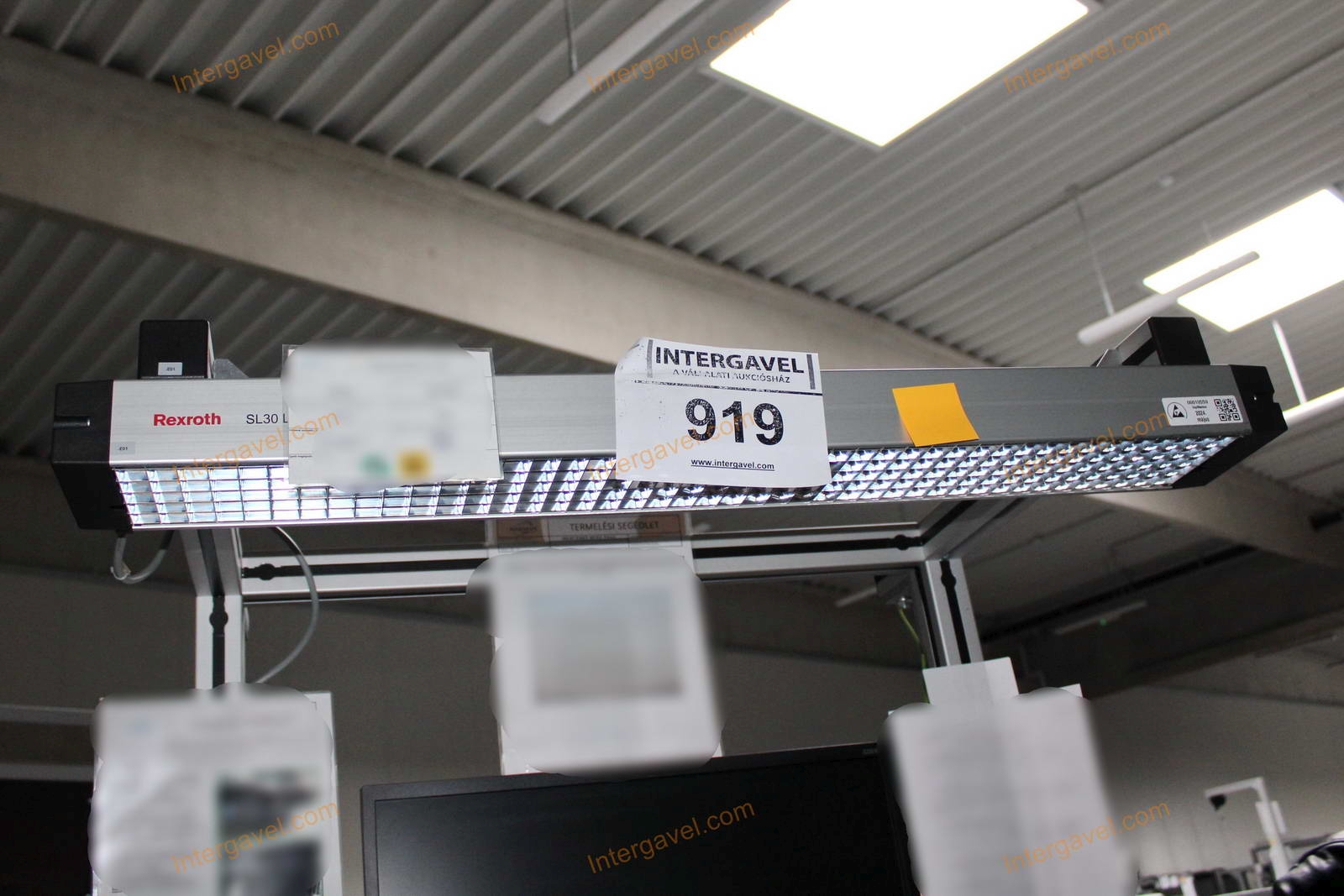 Bontott szerelő munkahely 4