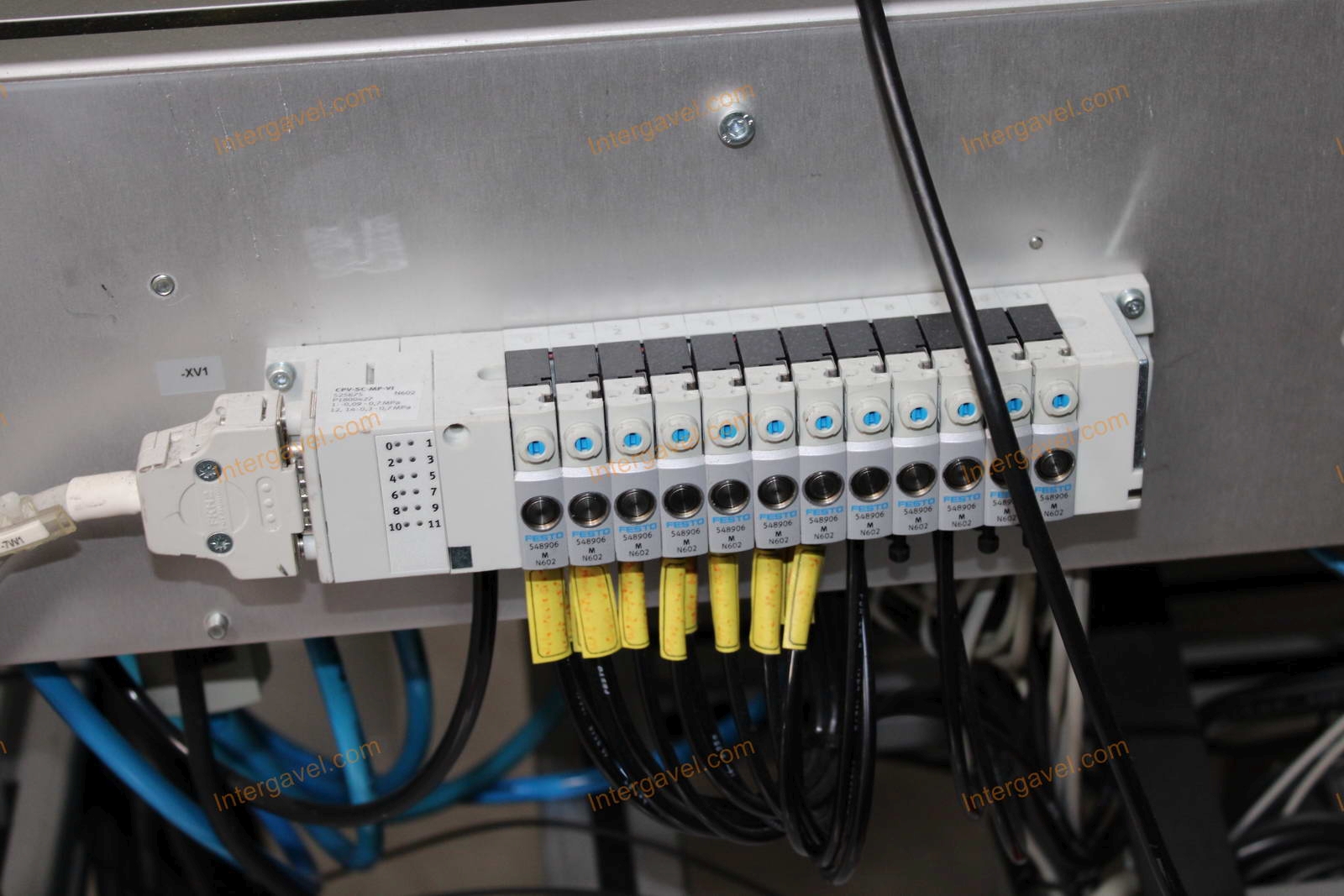 Bontott szerelő munkahely 15