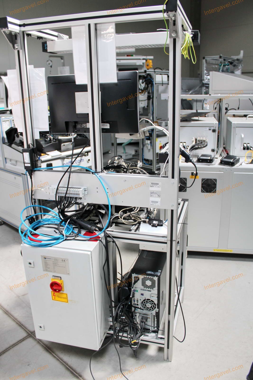 Bontott szerelő munkahely 2