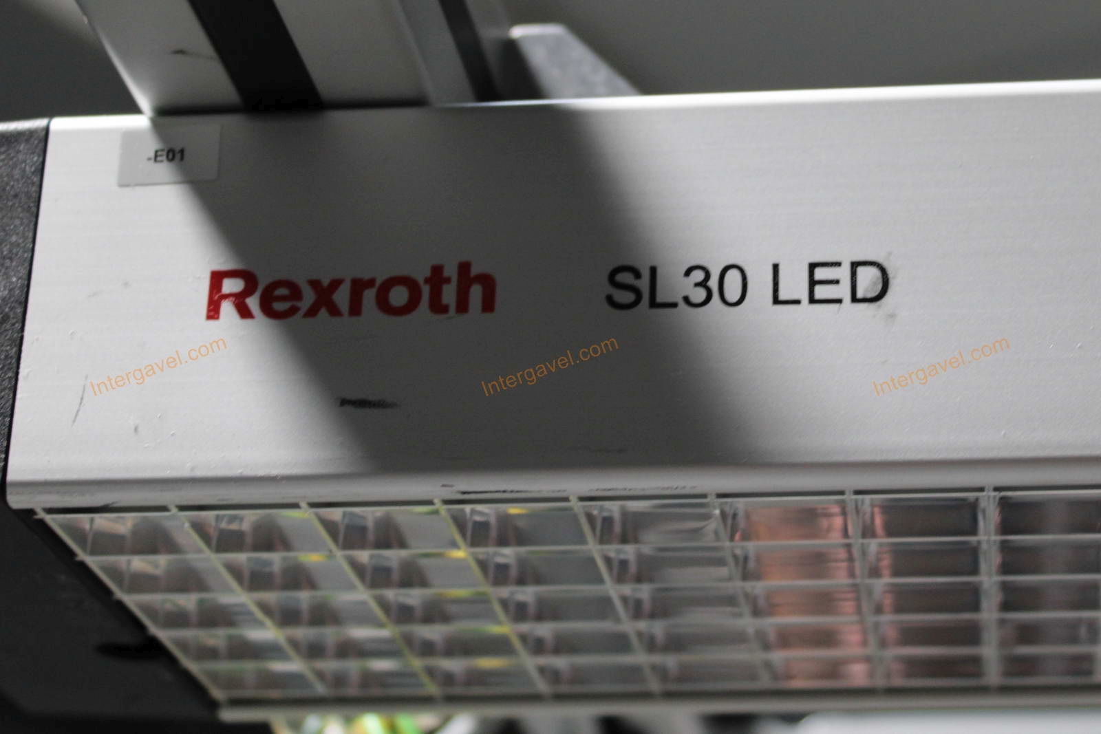 Bontott szerelő munkahely 4