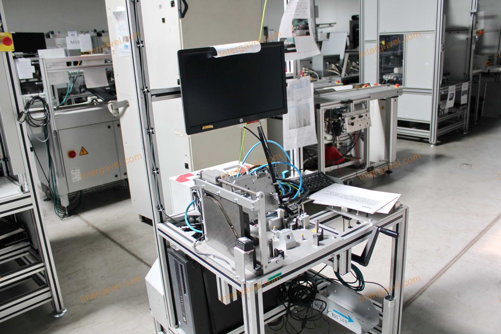 Bontott szerelő munkahely 4