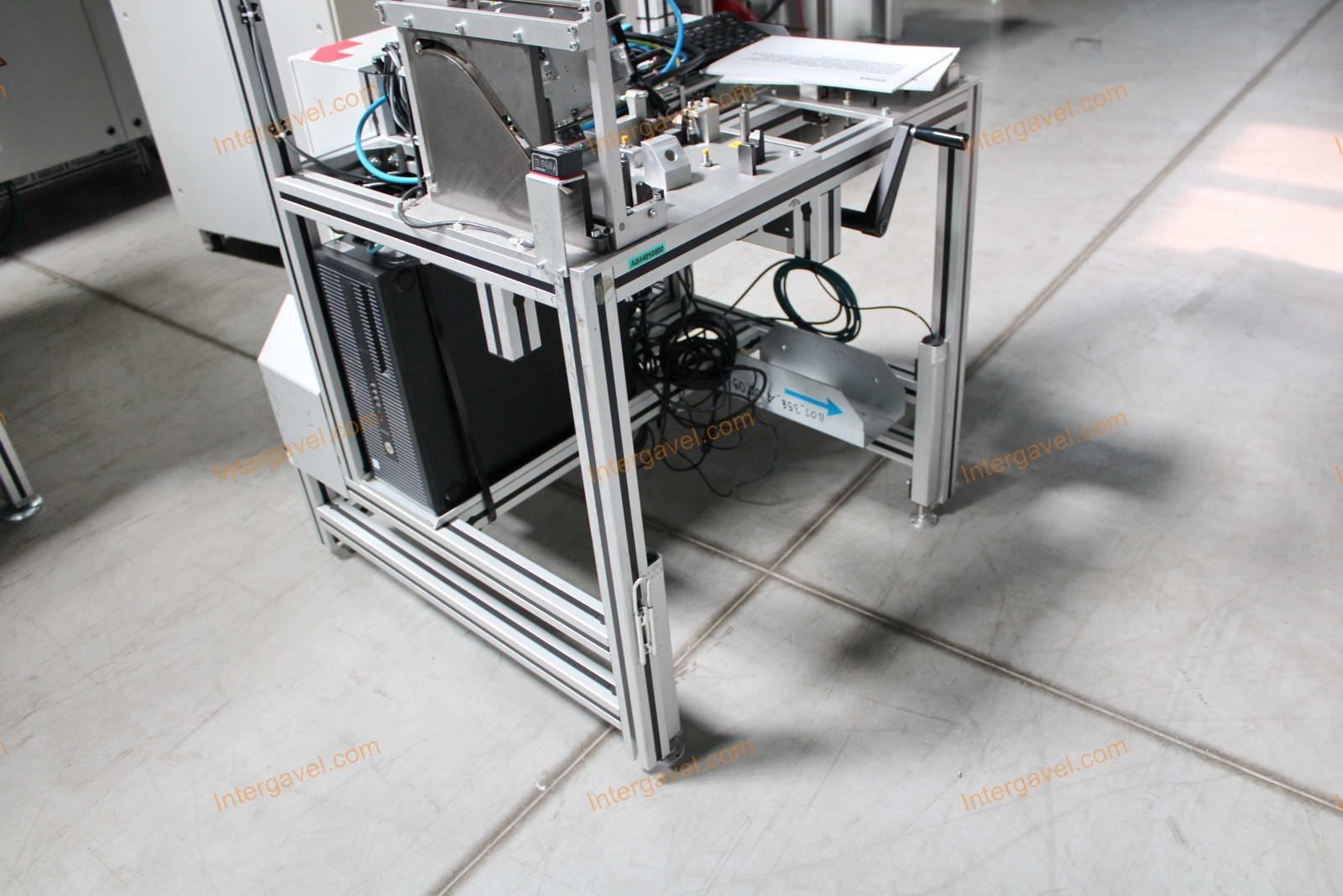 Bontott szerelő munkahely 10