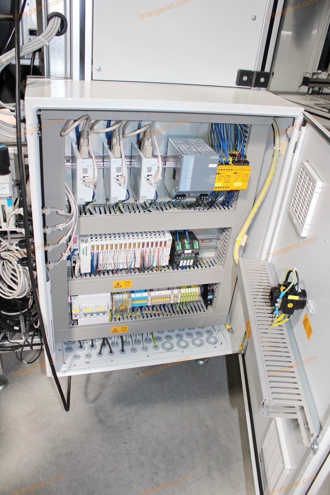 Bontott teszt munkahely 3