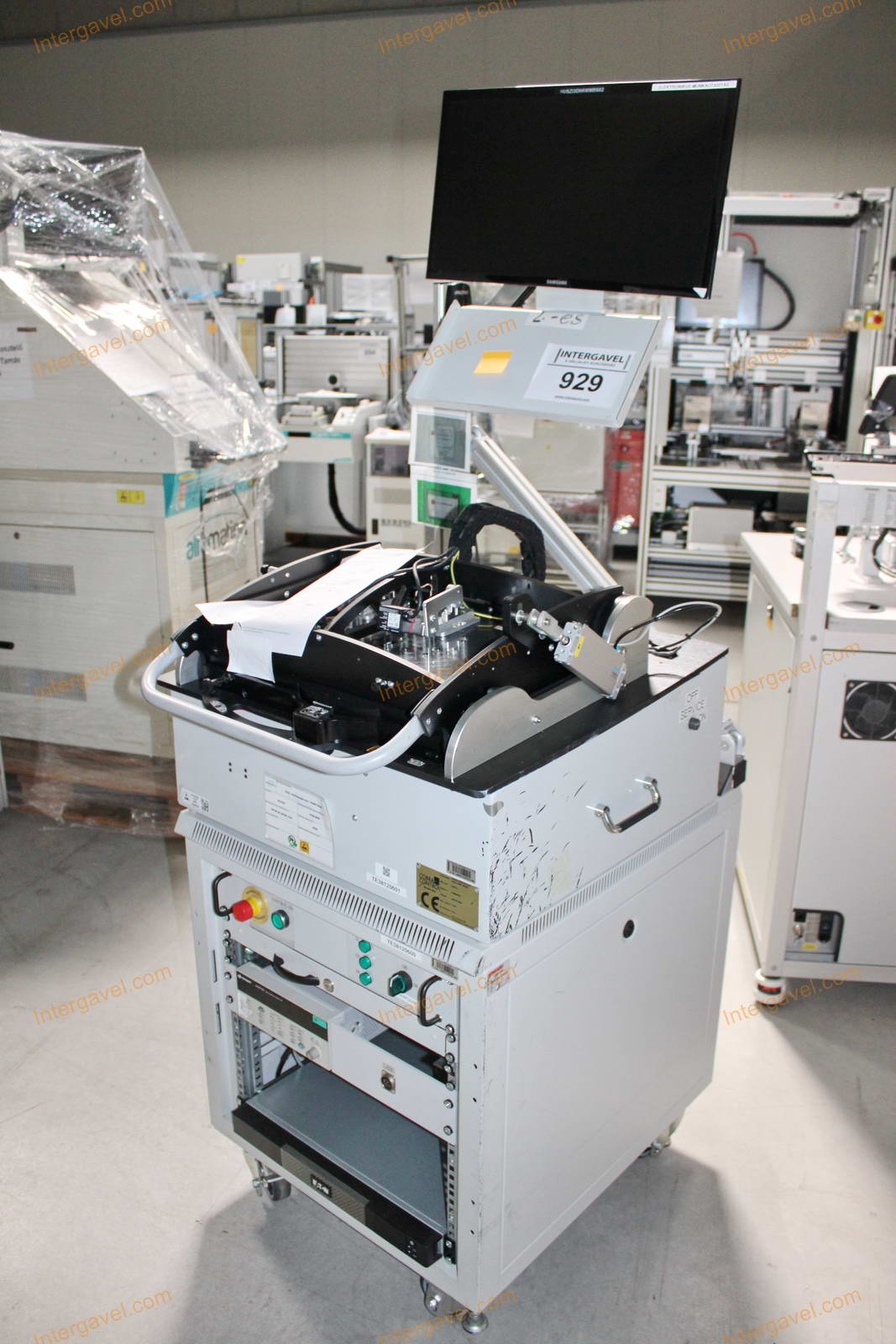 Bontott teszt szekrény