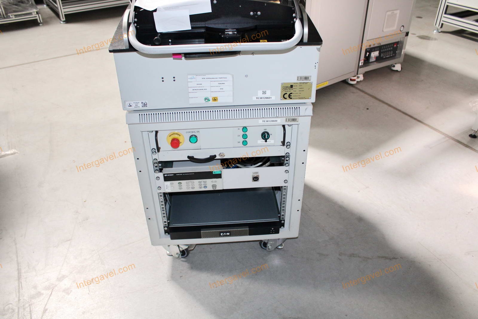 Bontott teszt szekrény 3