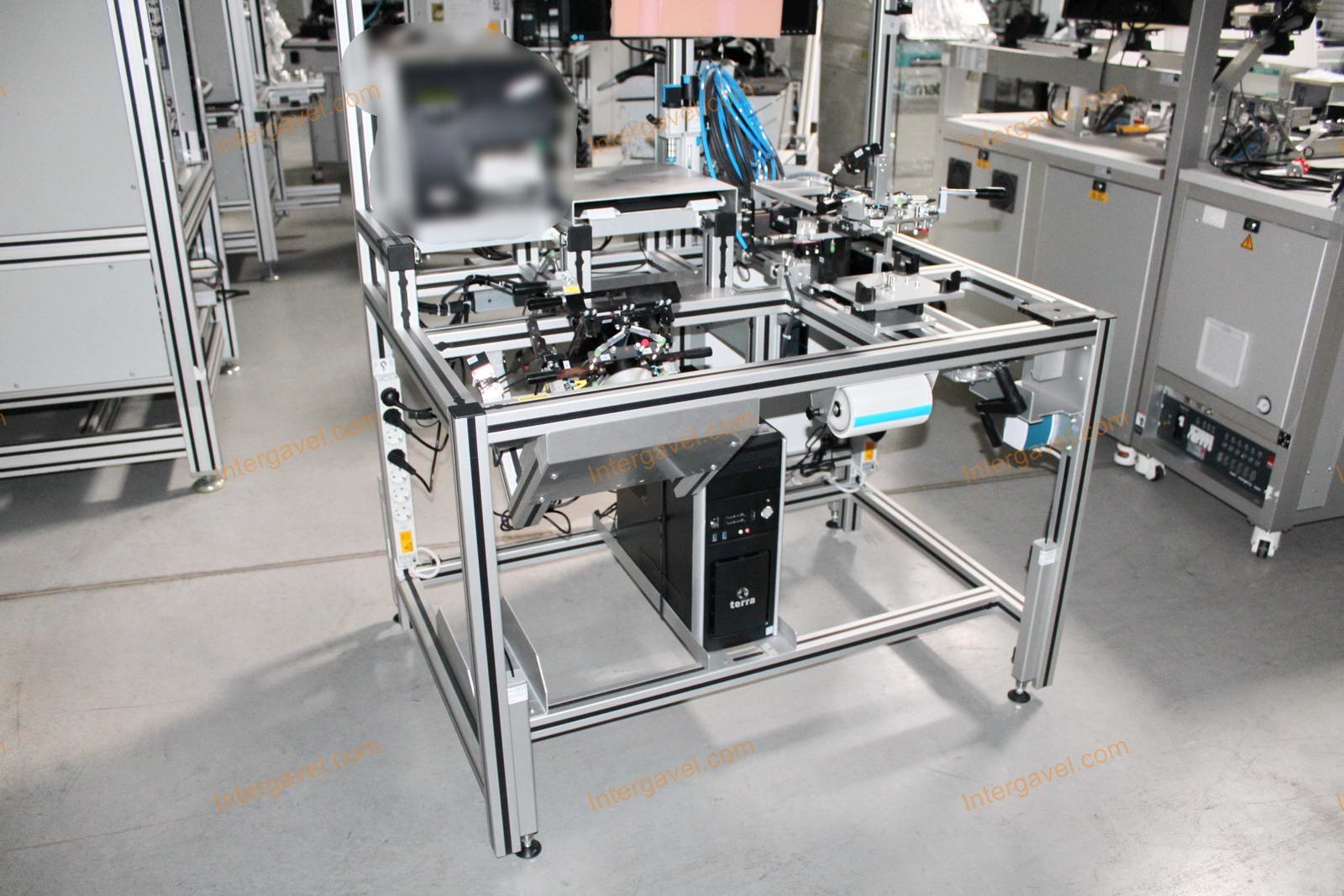 Bontott szerelő munkahely 3