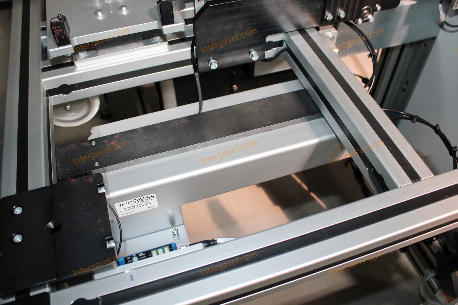 Bontott szerelő munkahely 6