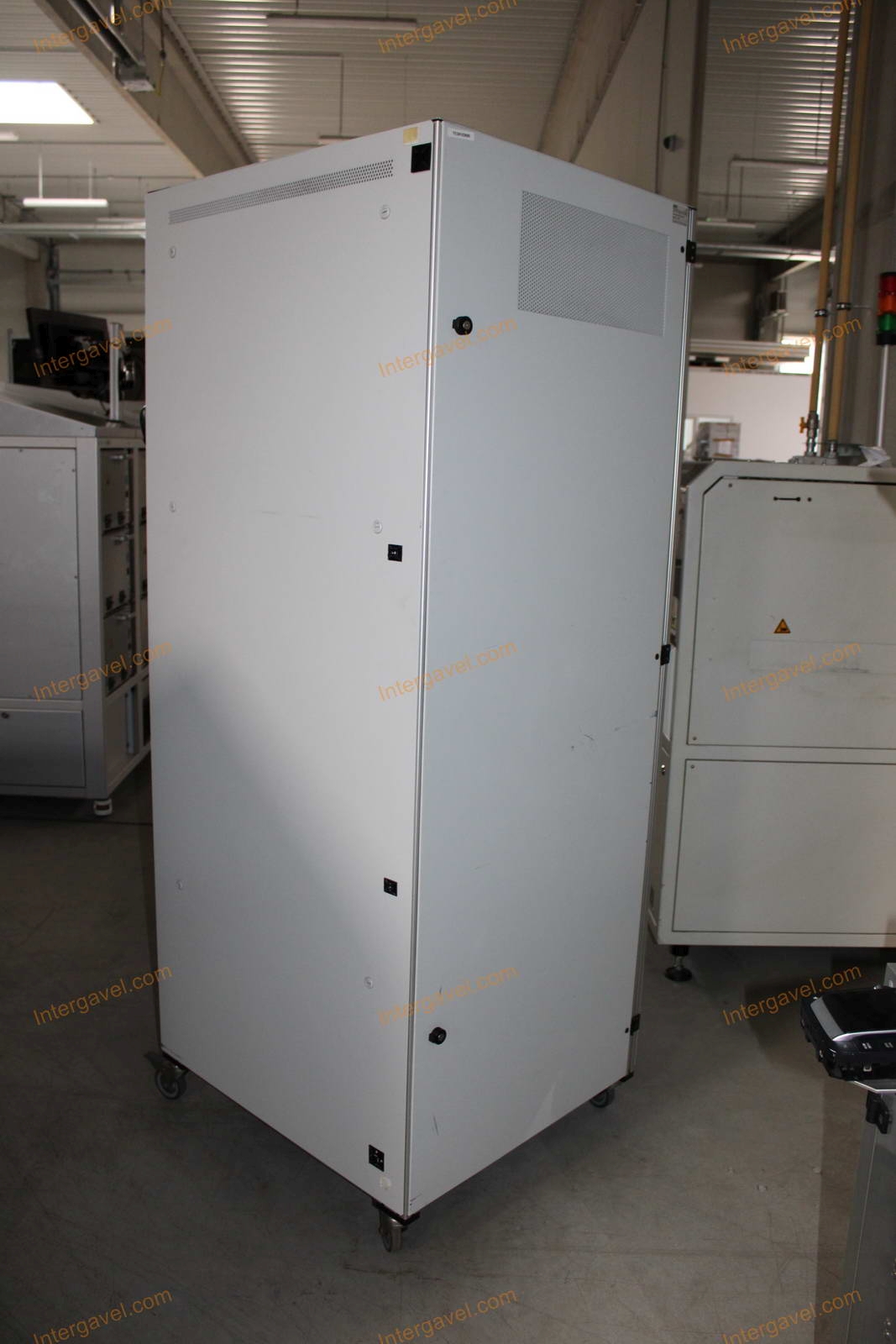 Bontott teszt szekrény 6