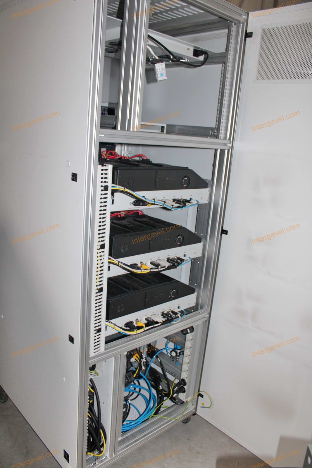 Bontott teszt szekrény 7