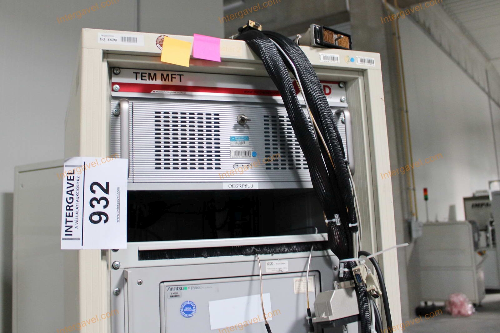 Bontott teszt szekrény 2