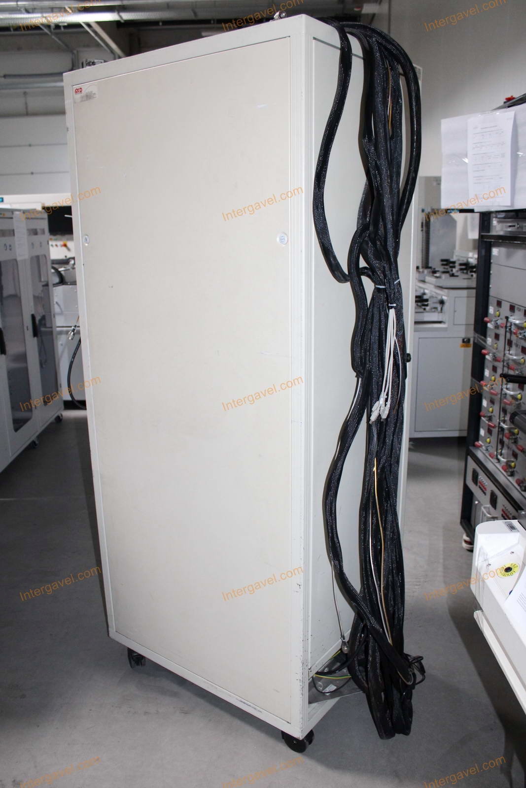 Bontott teszt szekrény 9