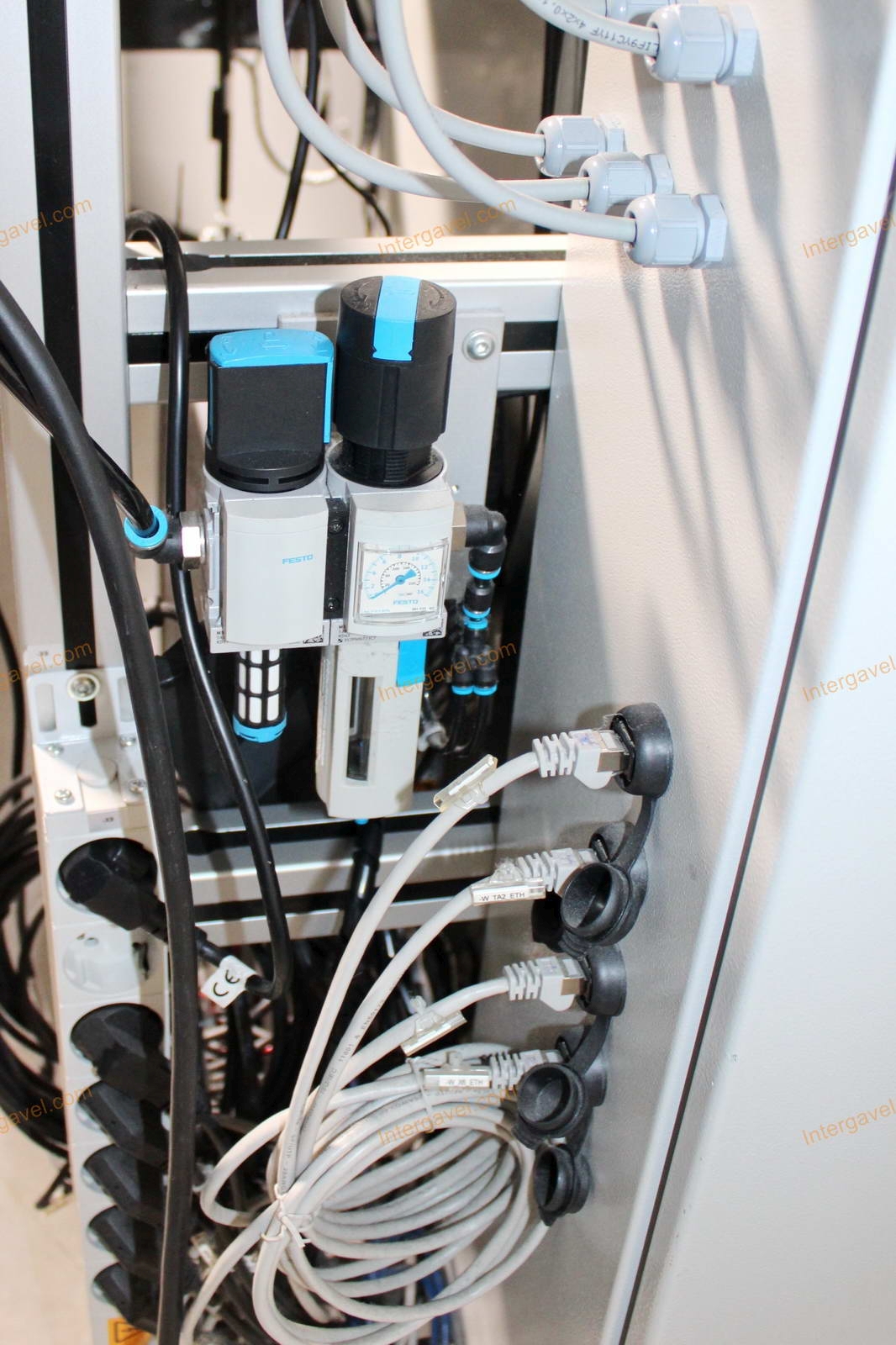 Bontott teszt munkahely 6