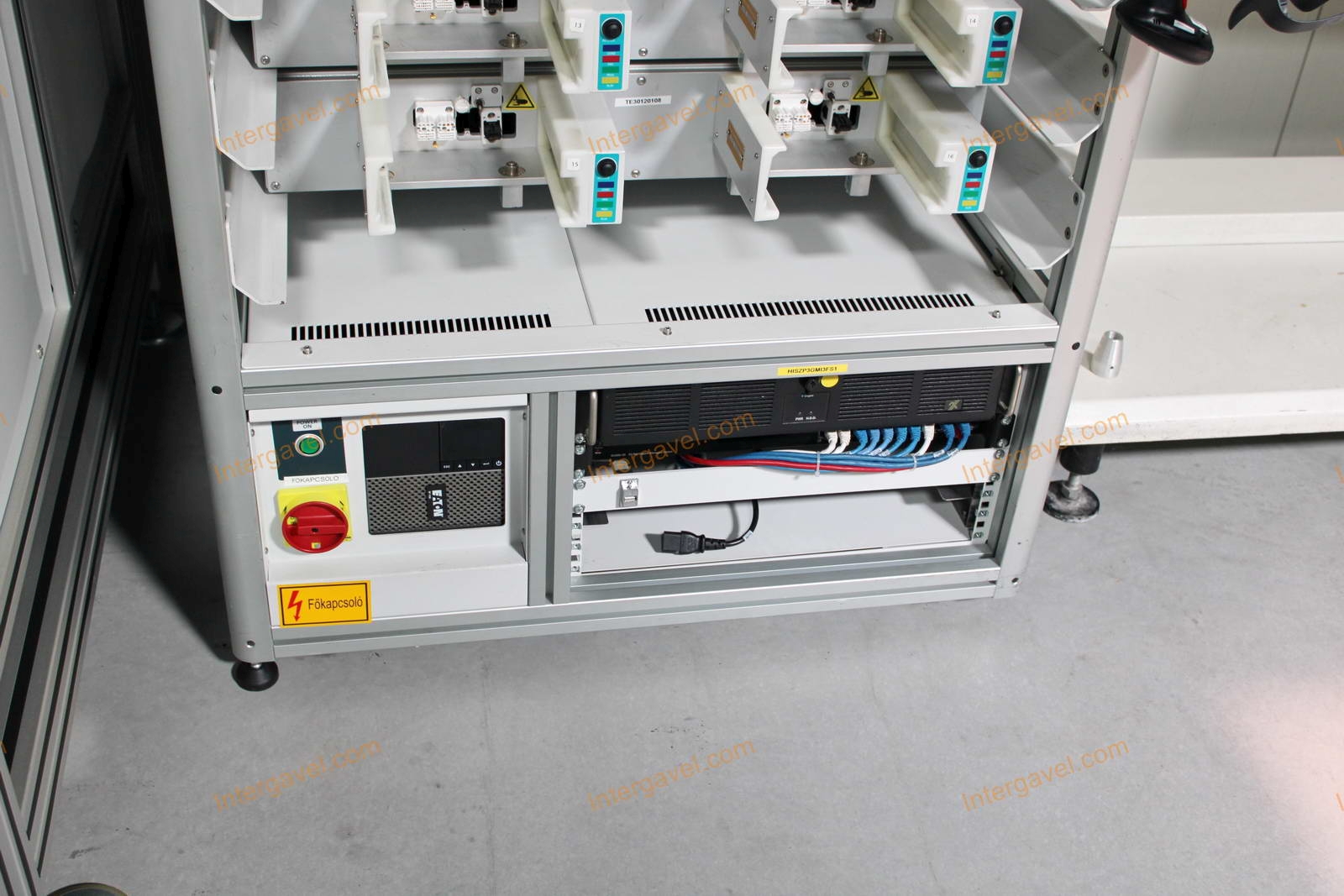 Bontott teszt munkahely 2