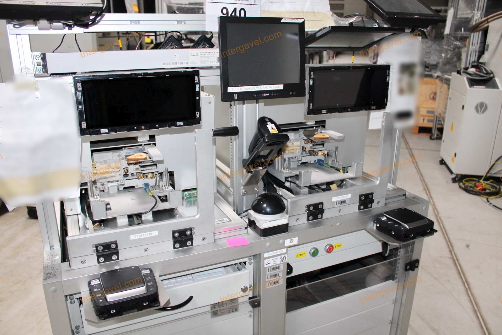 Bontott teszt munkahely 12