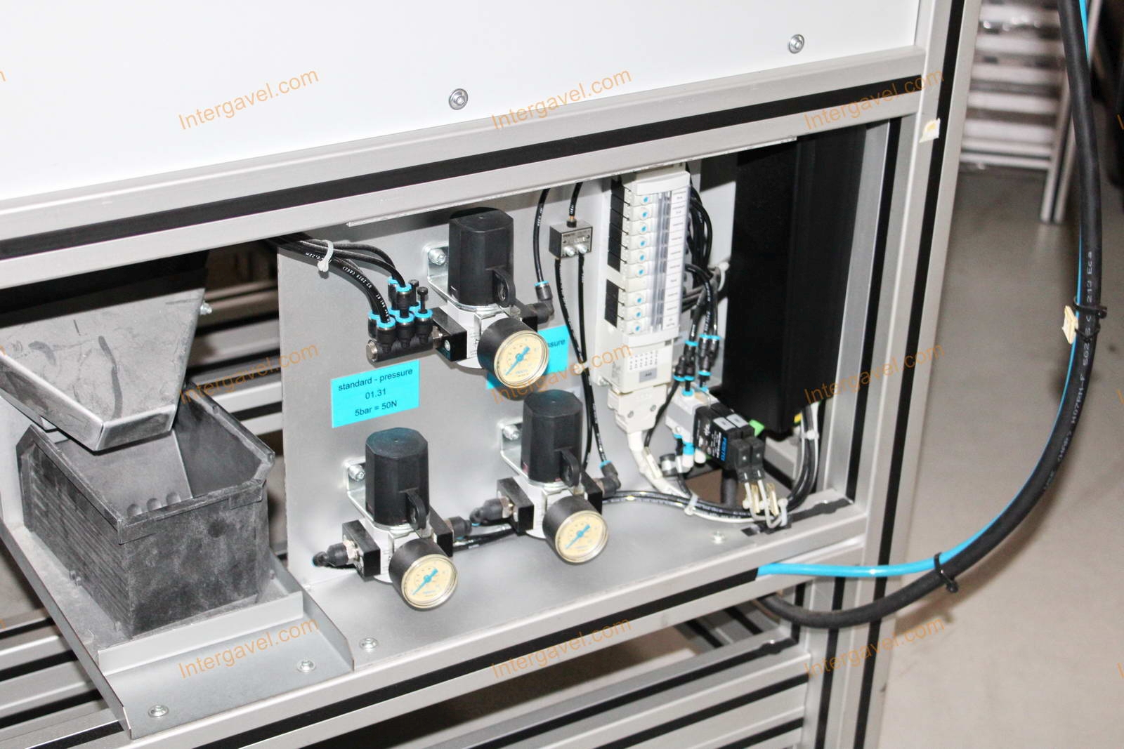 Bontott szerelő célgép 21