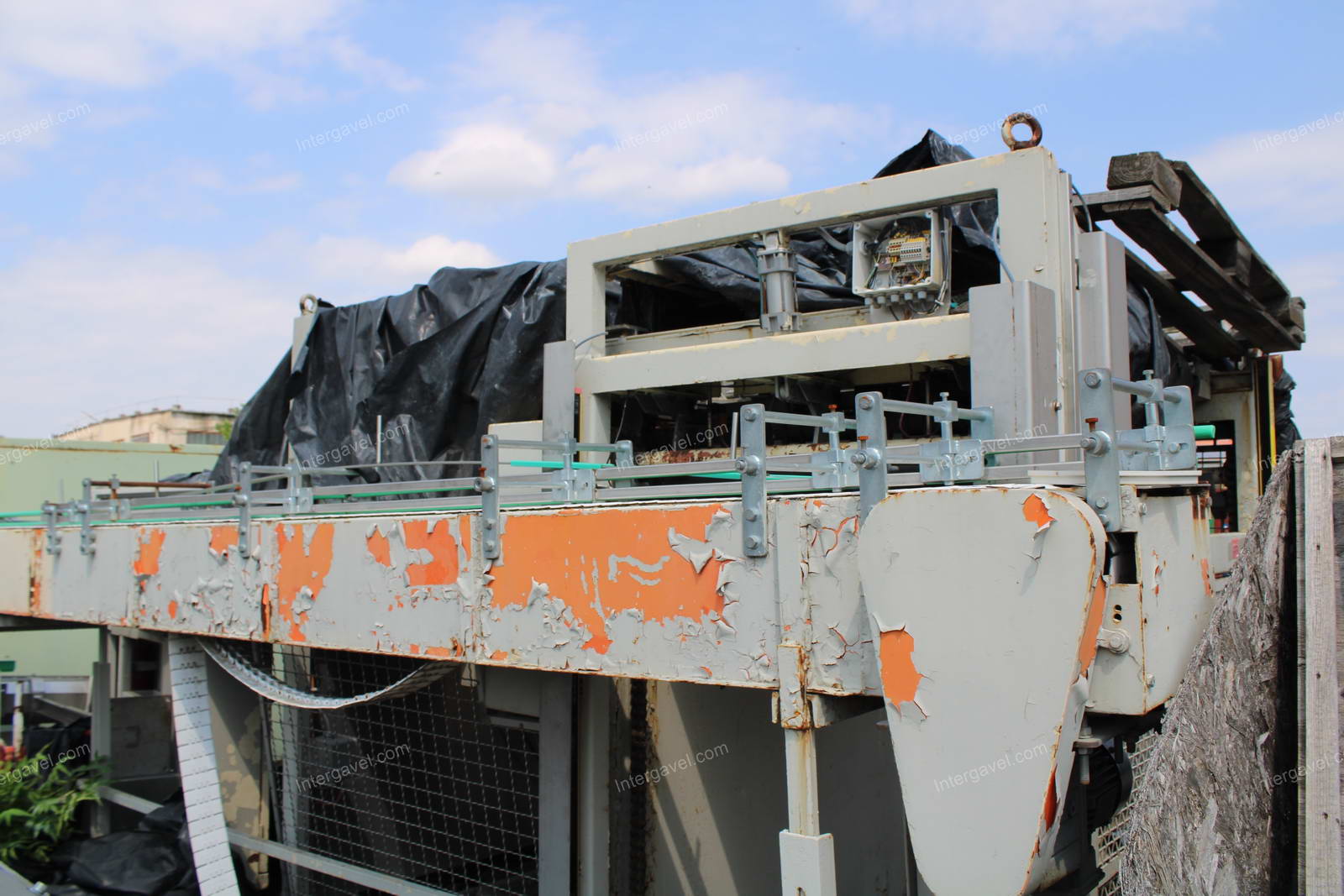 Depalettázó berendezés 11