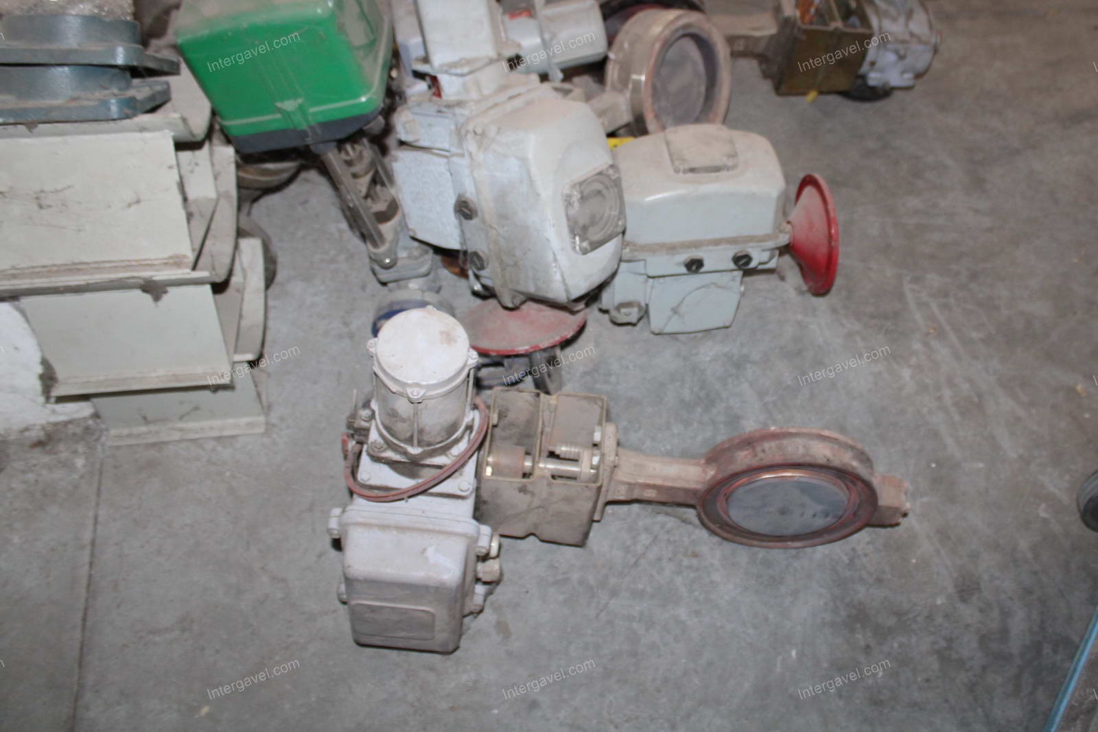 Gáz szabályzó és motoros szelepek 8