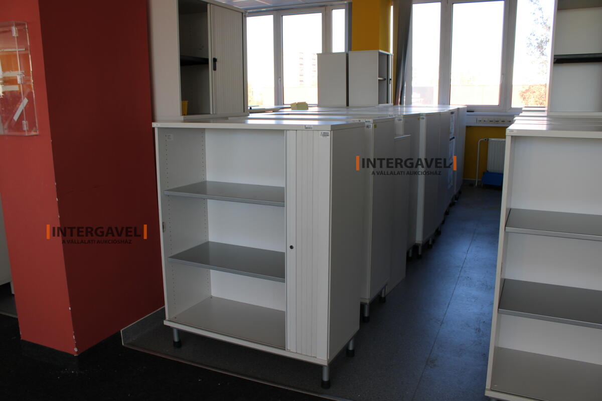 Redőnyös szekrény (1000 mm széles-fém lábrésszel) 3