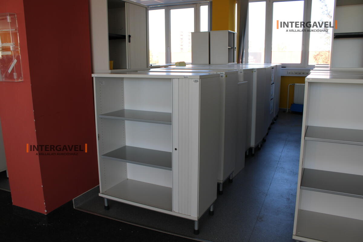 Redőnyös szekrény (1000 mm széles-fém lábrésszel) 3