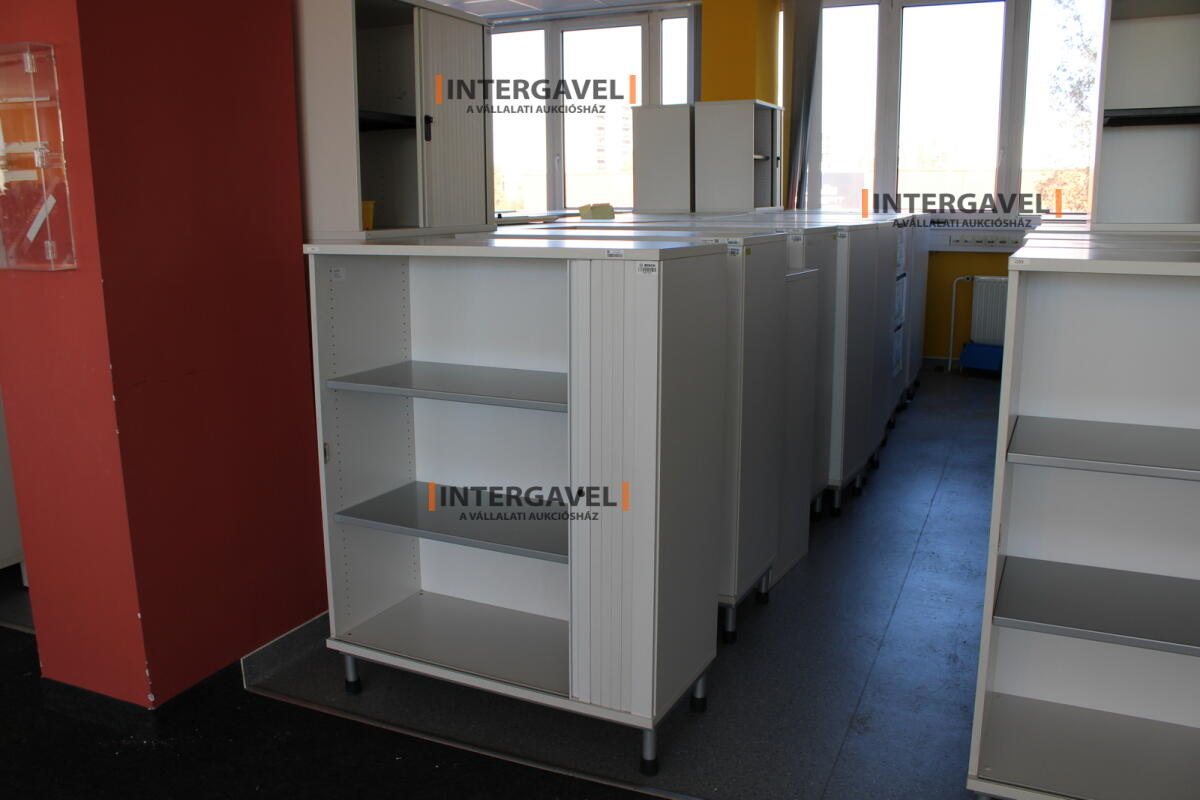 Redőnyös szekrény (1000 mm széles-fém lábrésszel) 3