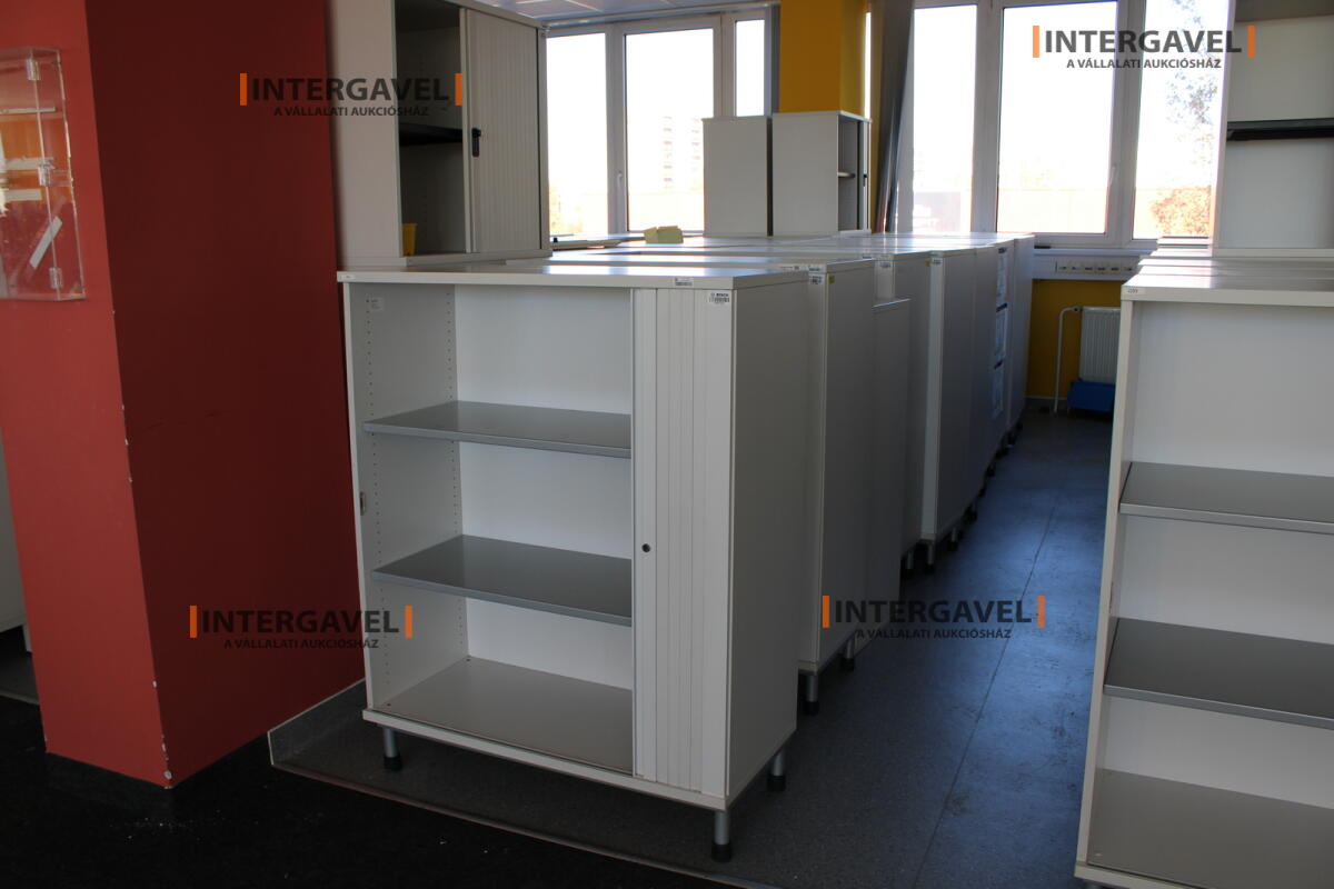 Redőnyös szekrény (1000 mm széles-fém lábrésszel) 3