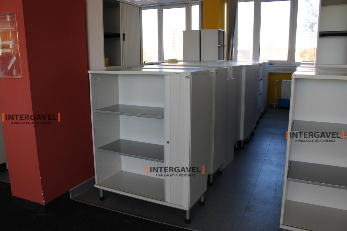 Redőnyös szekrény (1000 mm széles-fém lábrésszel) 3