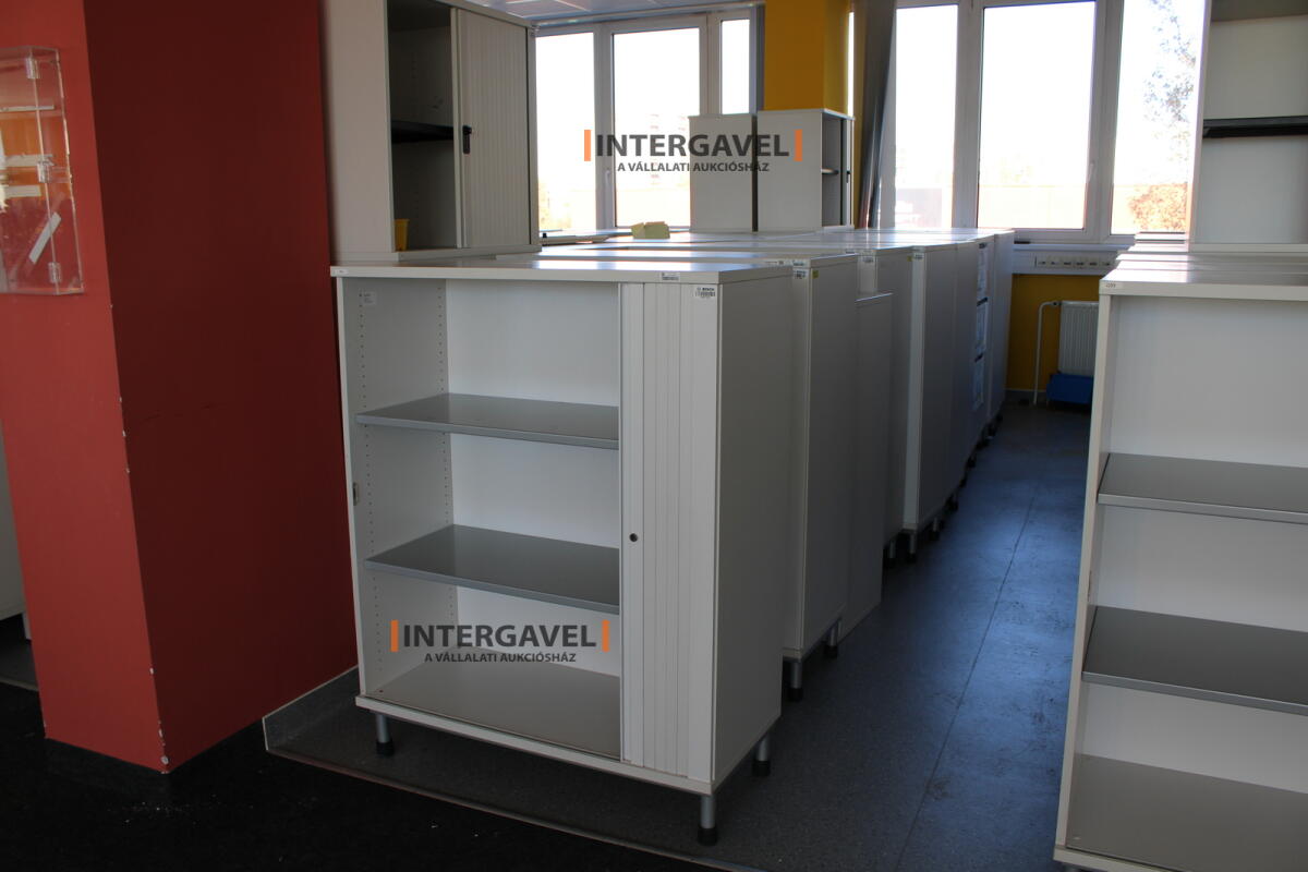 Redőnyös szekrény (1000 mm széles-fém lábrésszel) 3