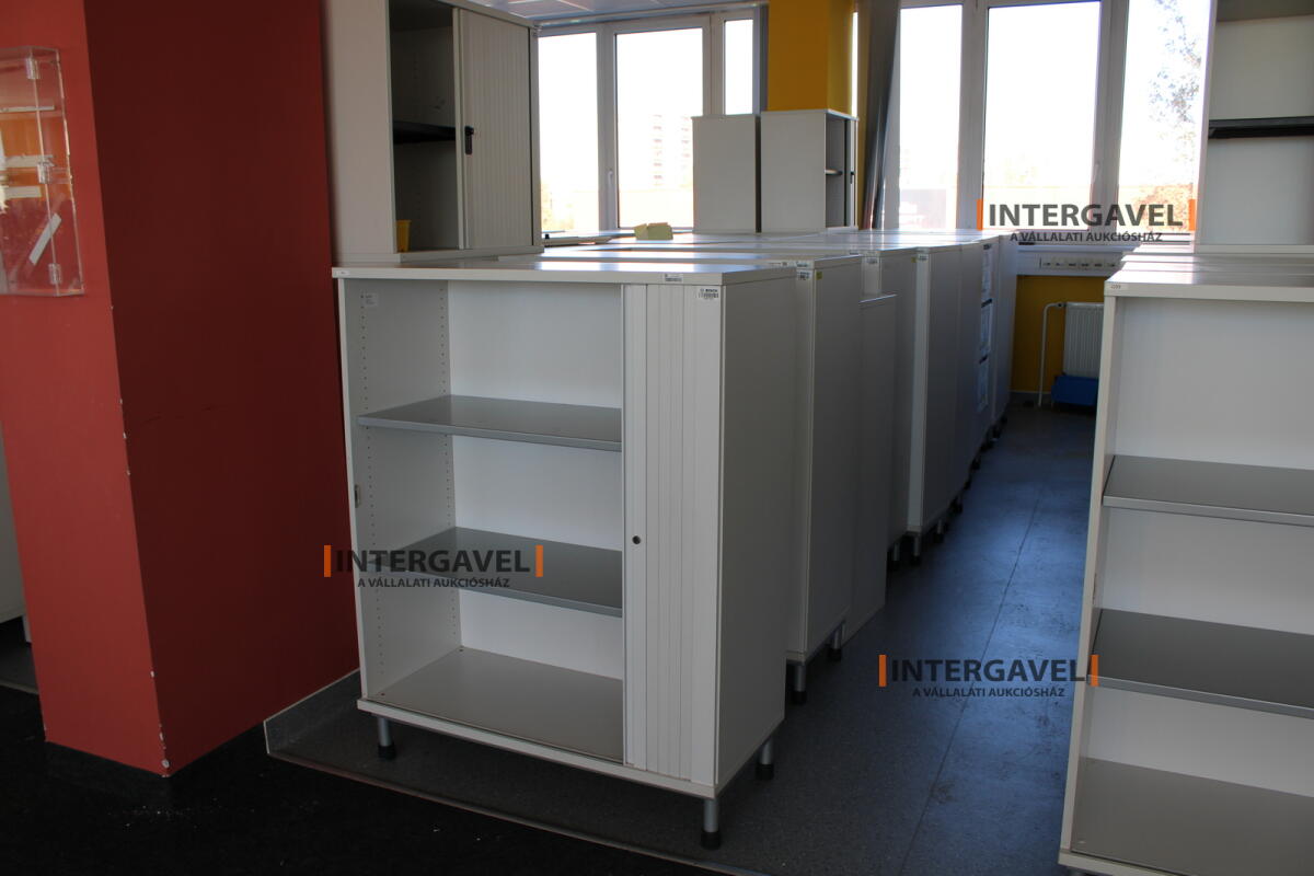 Redőnyös szekrény (1000 mm széles-fém lábrésszel) 3