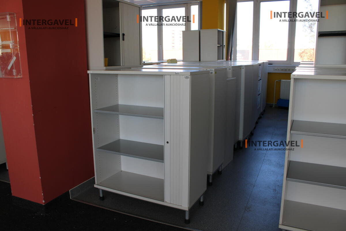 Redőnyös szekrény (1000 mm széles-fém lábrésszel) 3