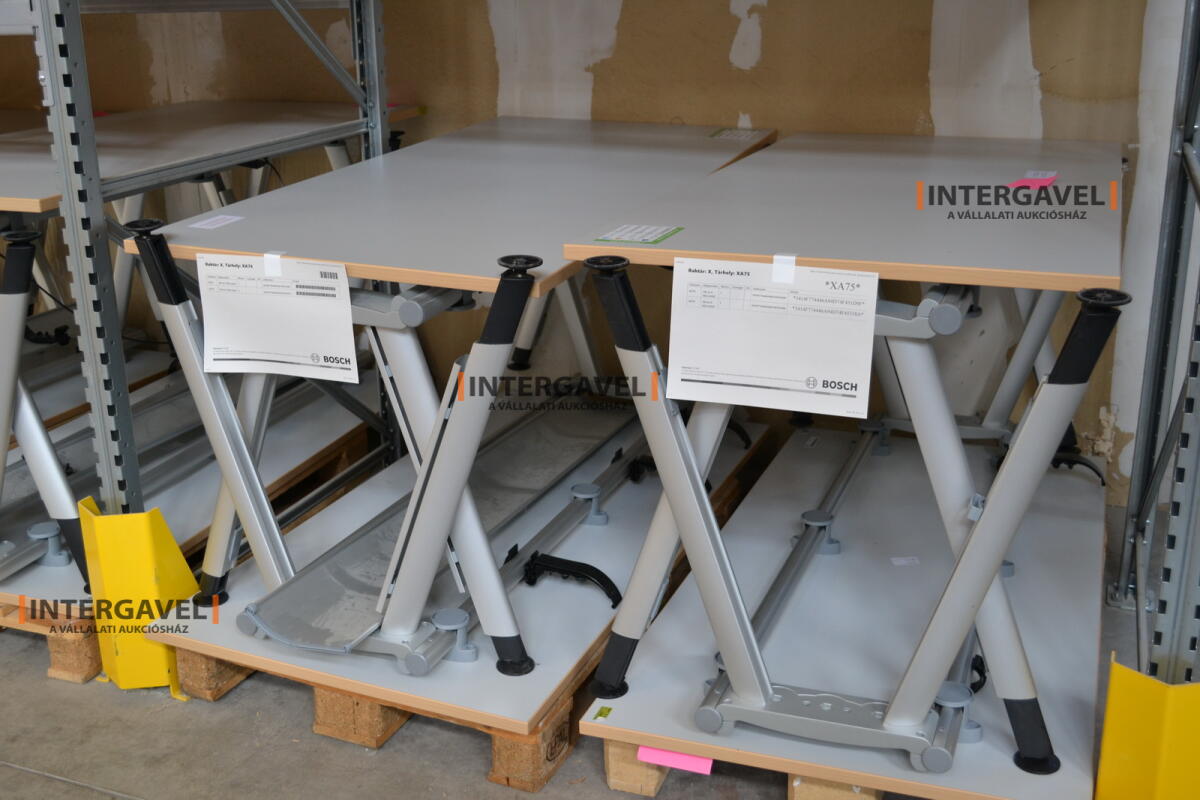 Íróasztal (A-lábú-1600 mm széles)