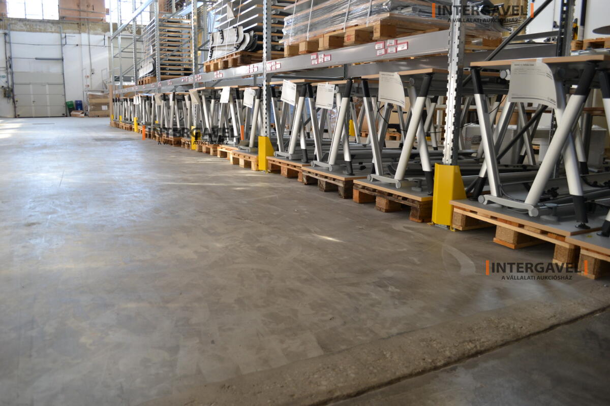 Íróasztal (A-lábú-1800 mm széles) 3