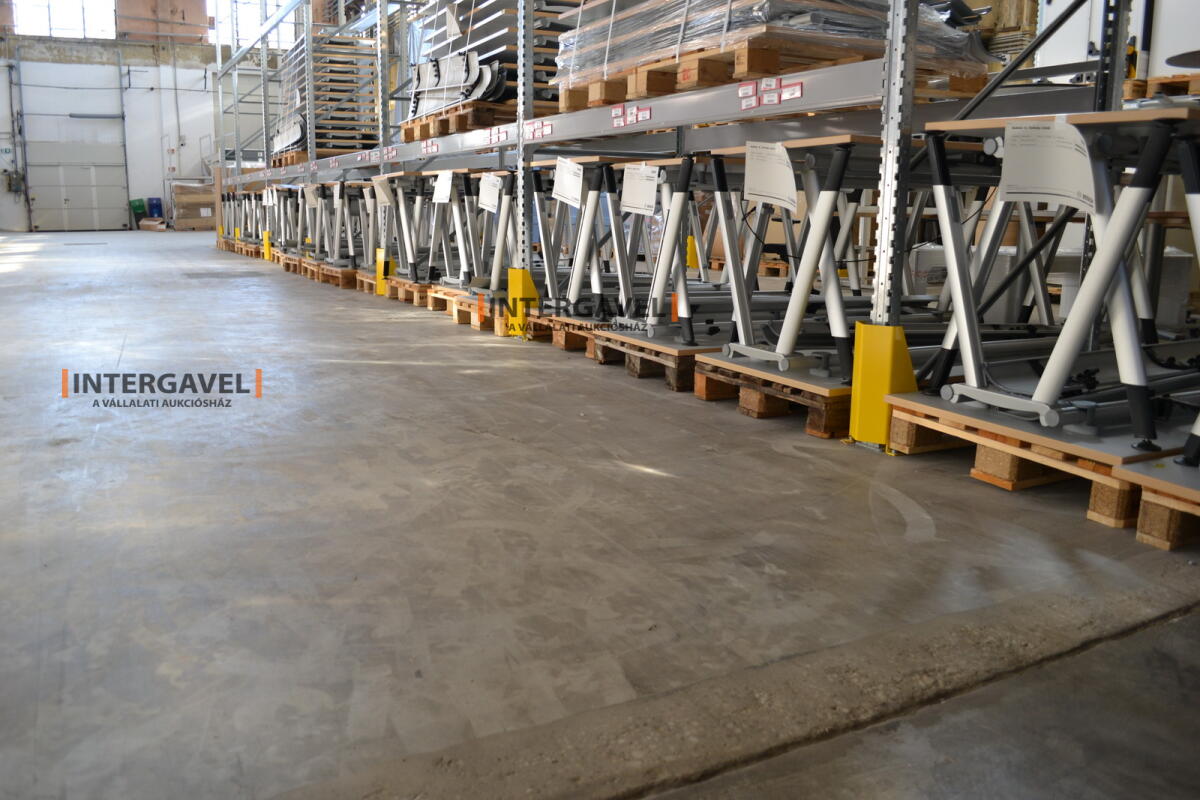 Íróasztal (A-lábú-1800 mm széles) 3