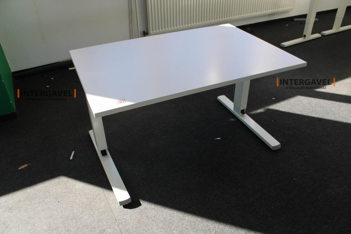 Íróasztal (mechanikusan emelhető-1200 mm)