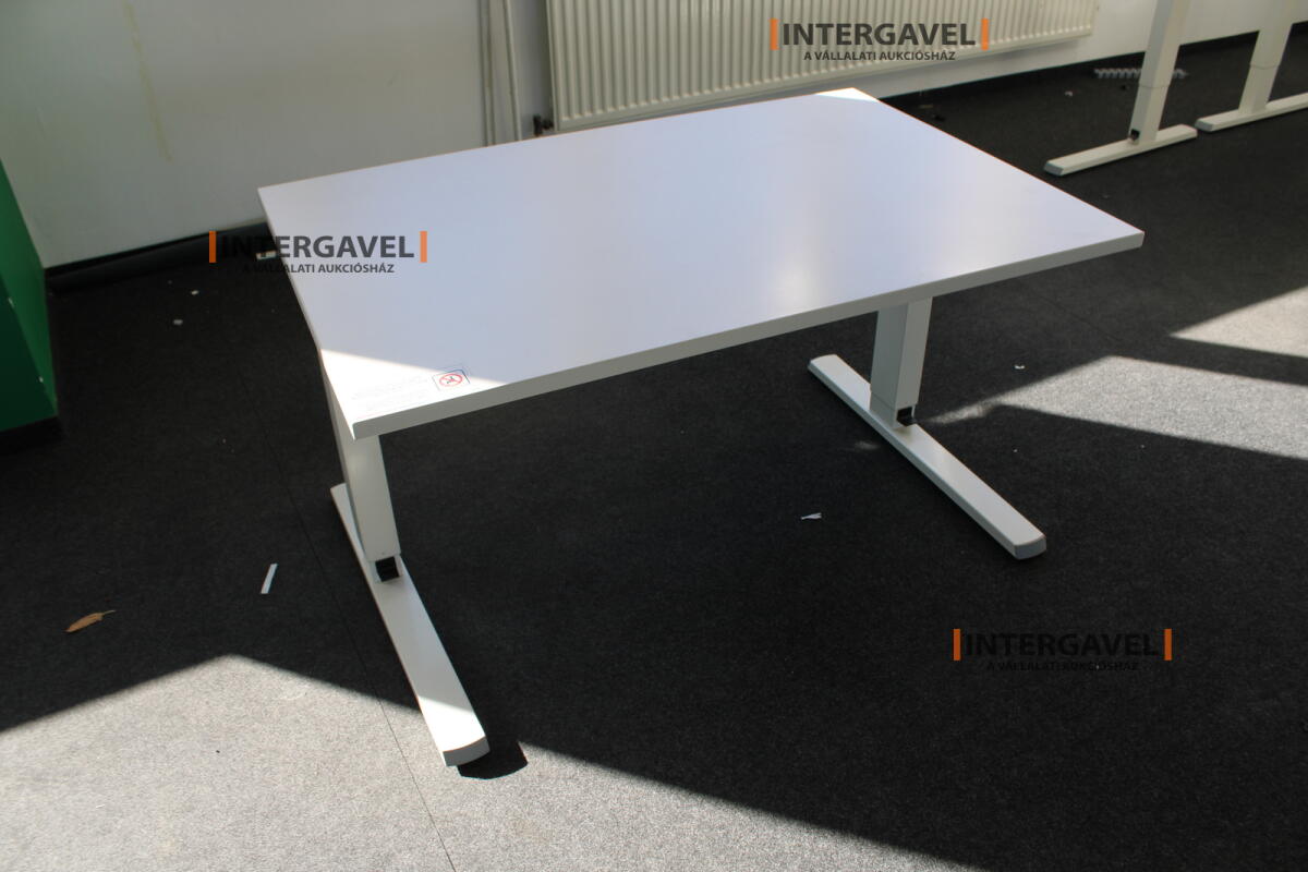 Íróasztal (mechanikusan emelhető-1200 mm)