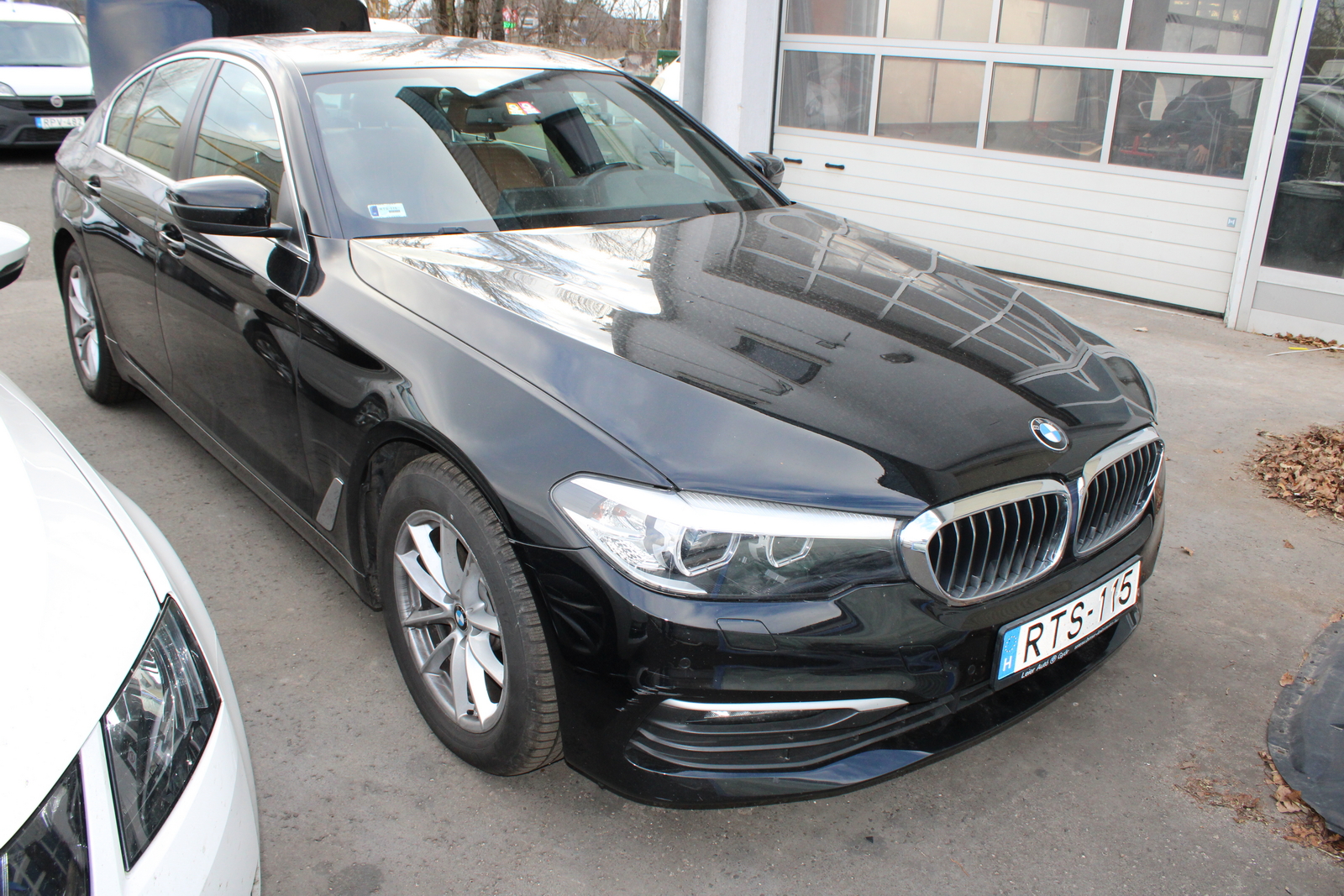 BMW 520d XDRIVE személygépjármű 2