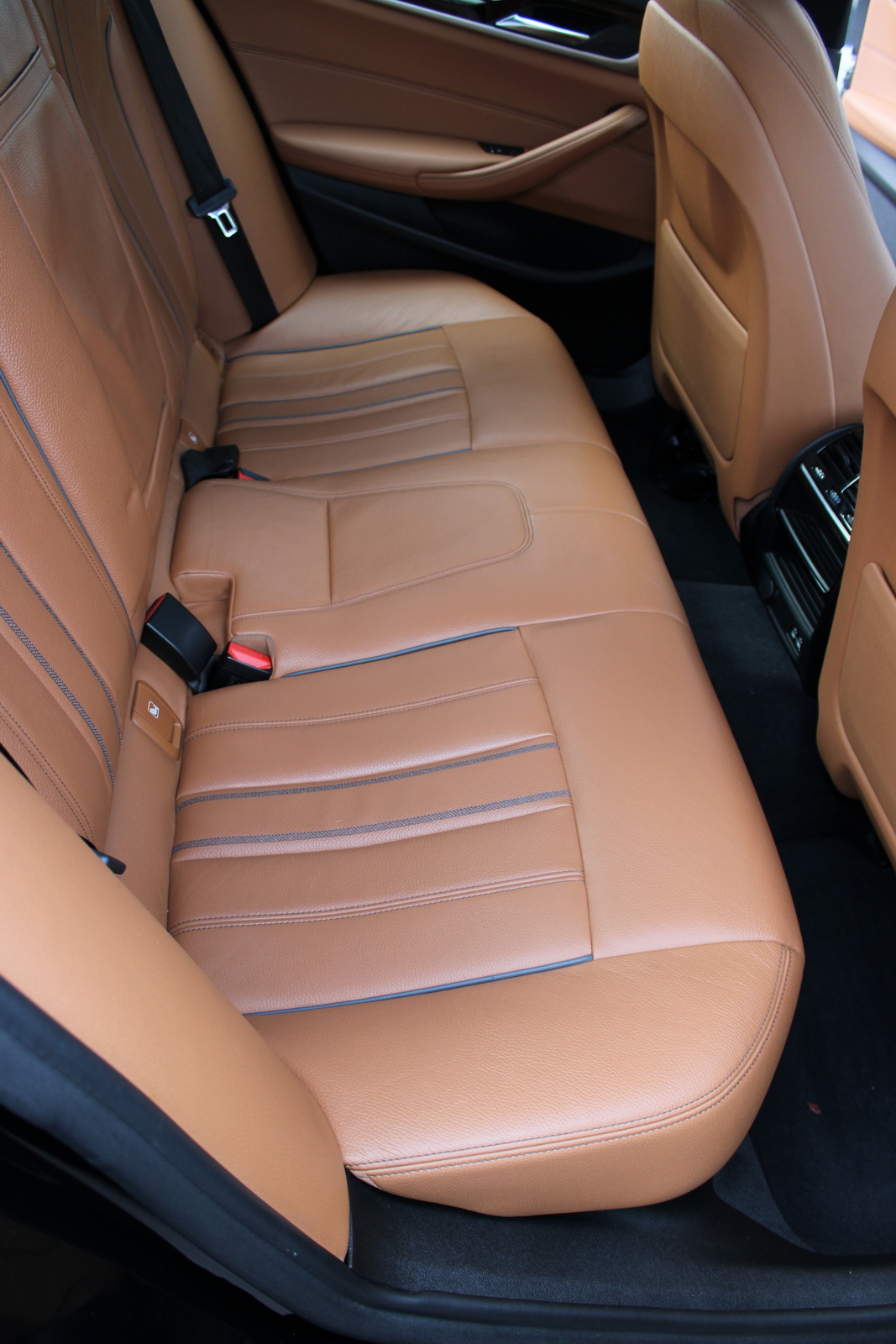 BMW 520d XDRIVE személygépjármű 24