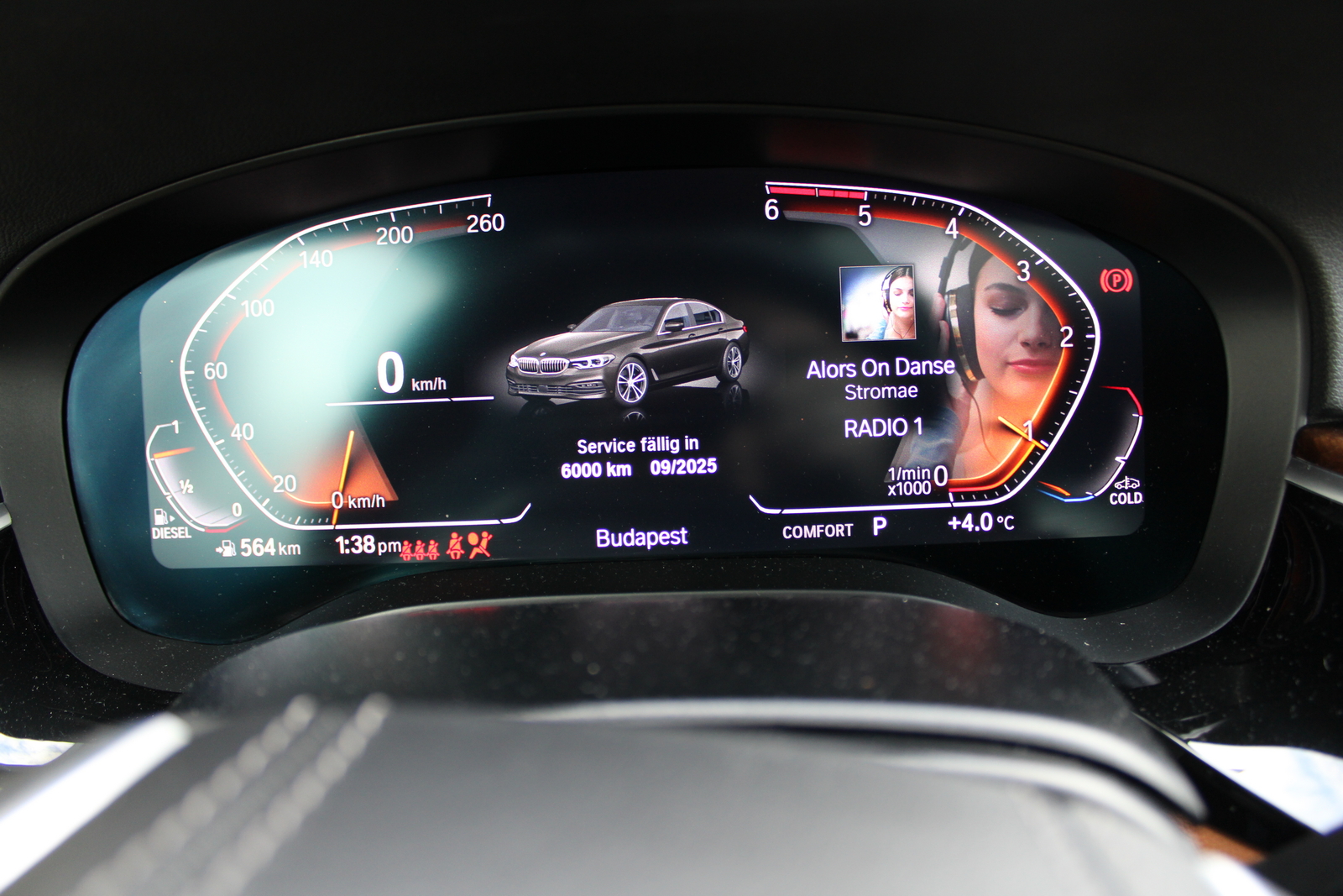 BMW 520d XDRIVE személygépjármű 33