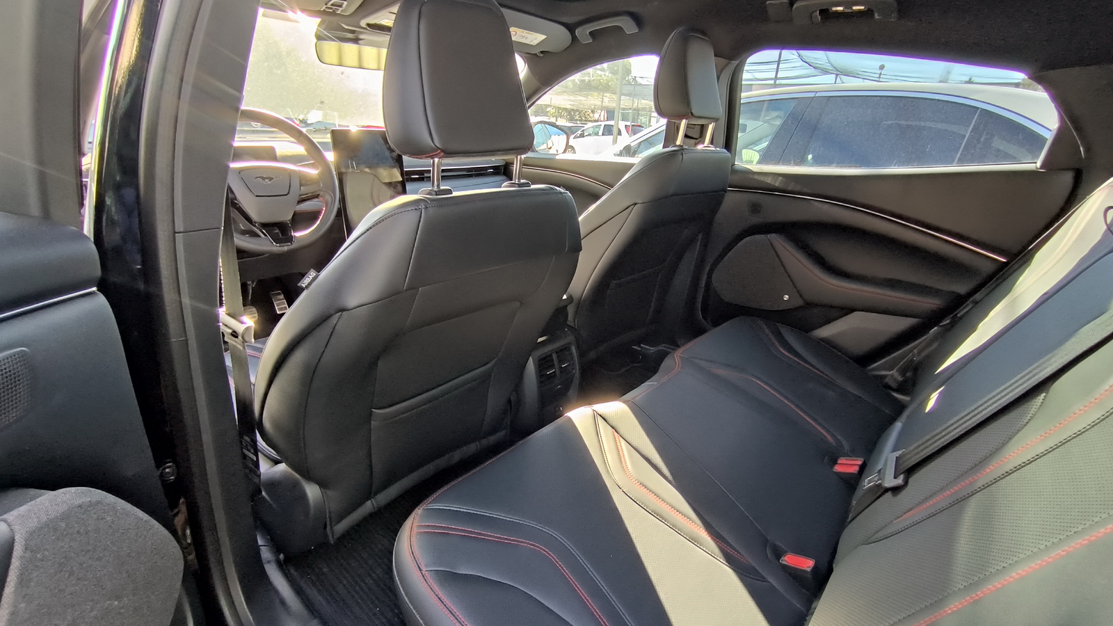 Ford Mustang MACH-E személygépjármű 16