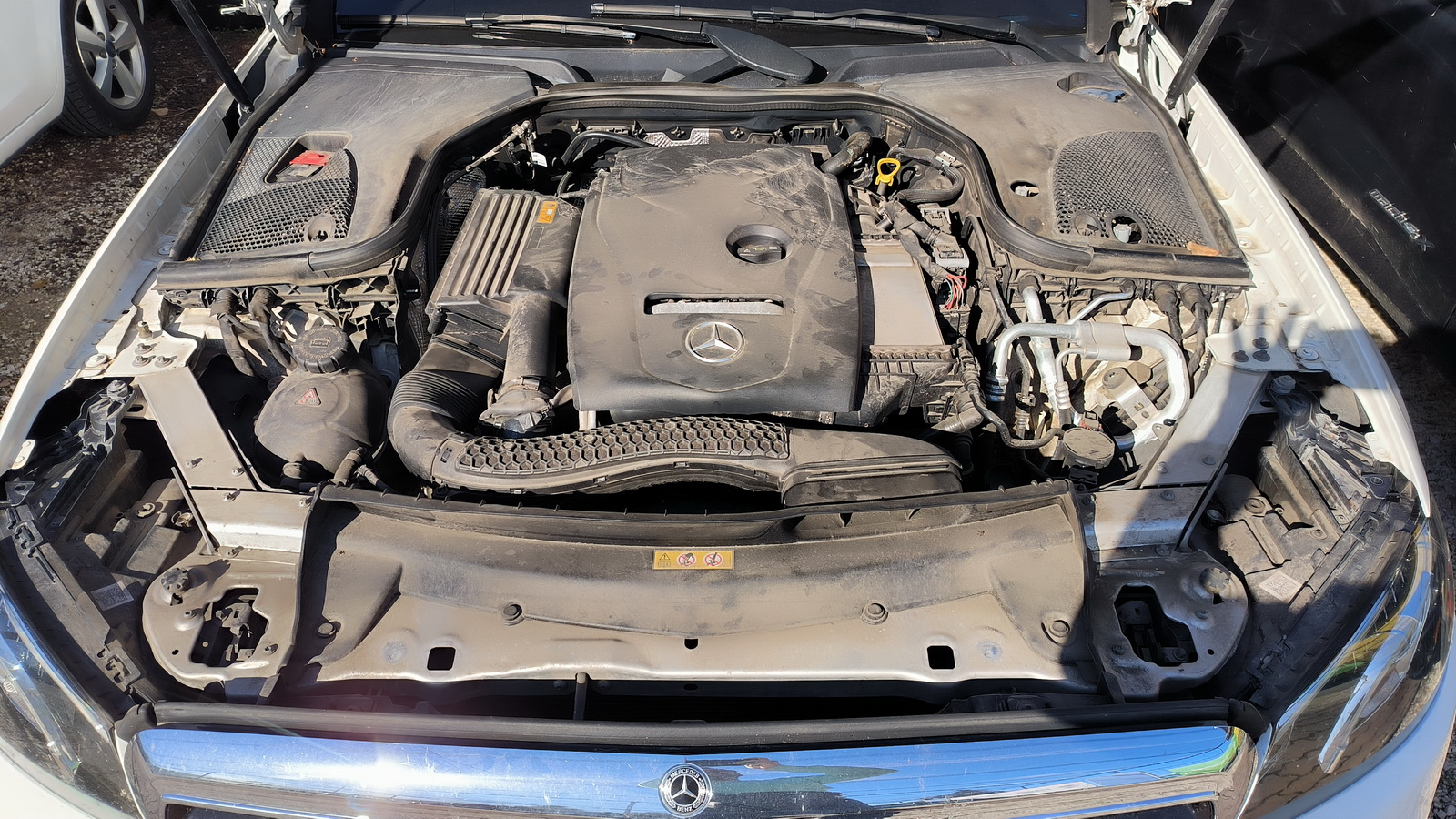 Mercedes-Benz E200 4Matic személygépjármű 6