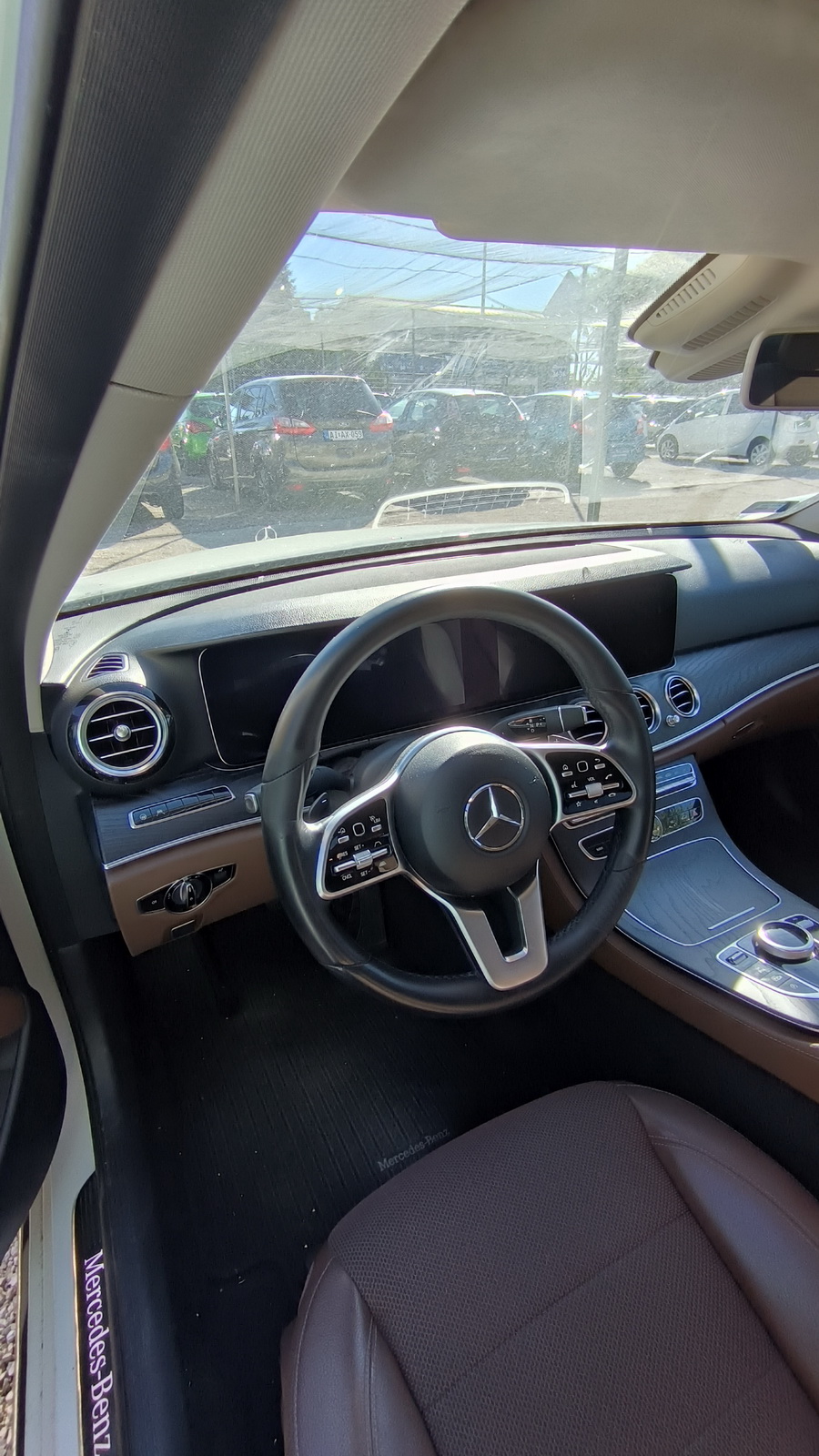 Mercedes-Benz E200 4Matic személygépjármű 9